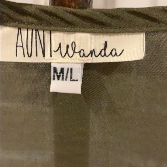 Aunt Wanda tunic - Picture 8 of 11